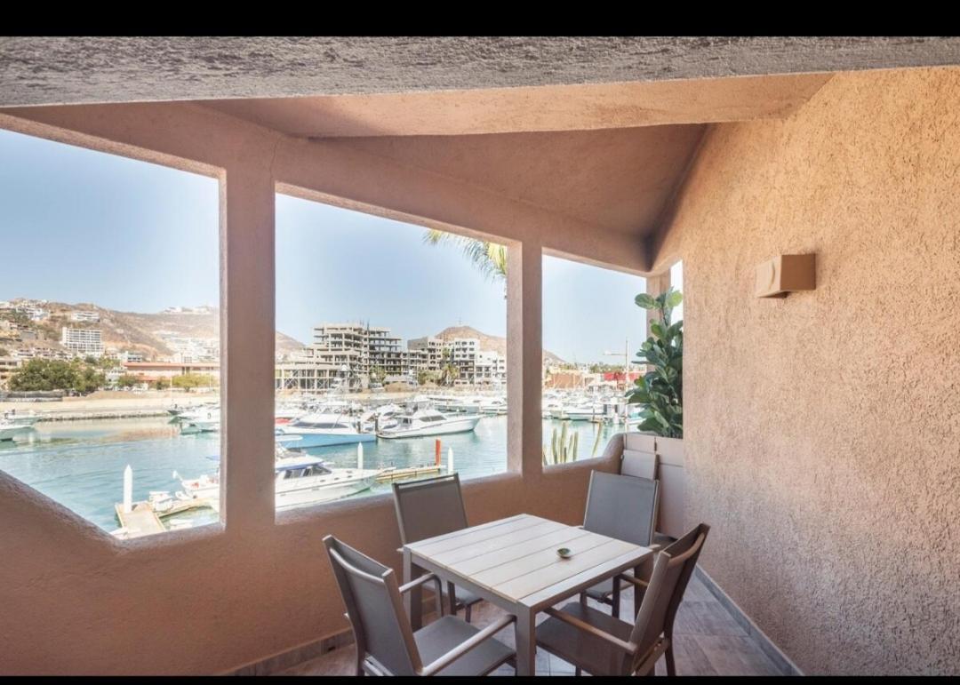 カボ・サン・ルーカス Marina Cabo Plaza Unit 107Aアパートホテル エクステリア 写真